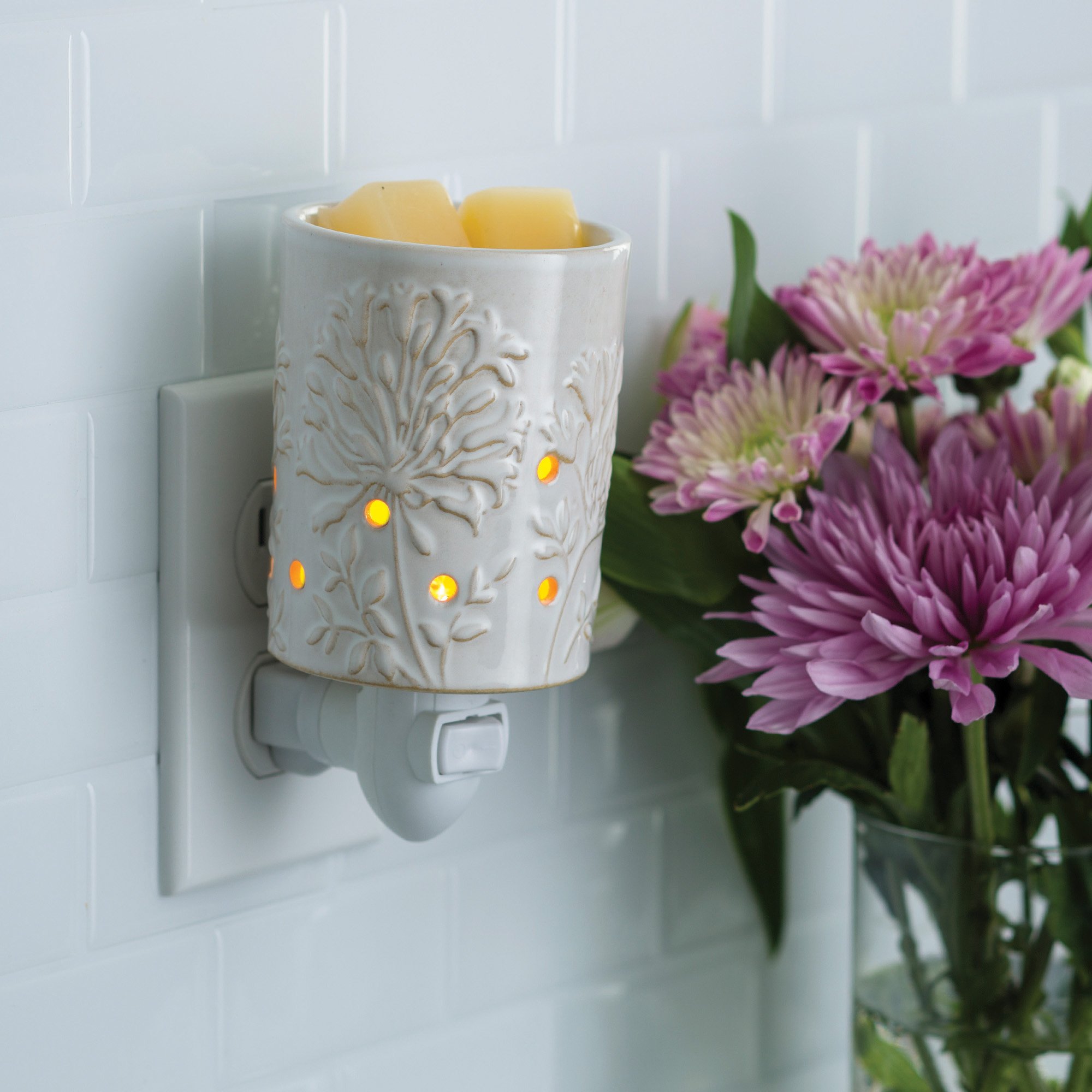 African Lily Pluggable Warmer - Heavens Candles